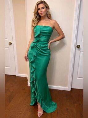 green emerald velvet dress Emerald Dress